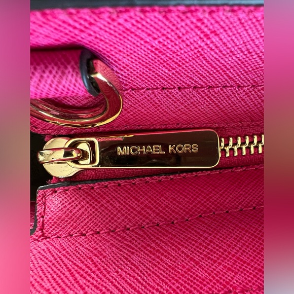 Michael Kors magenta pink stud crossbody bag - Picture 9 of 14